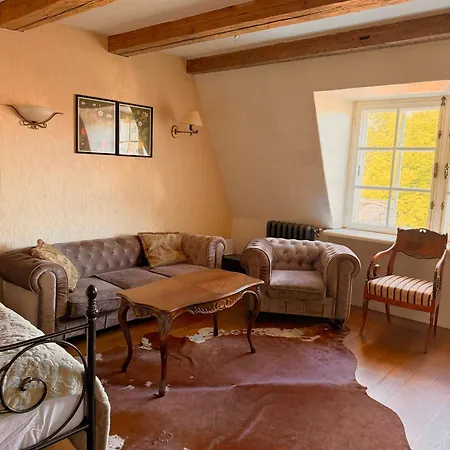 Historic Medieval House With Private Garden Appartamento *